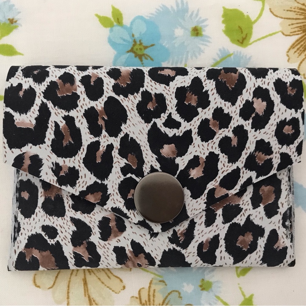 Leopard Print 🐆 Handcrafted Wallet Cardholder